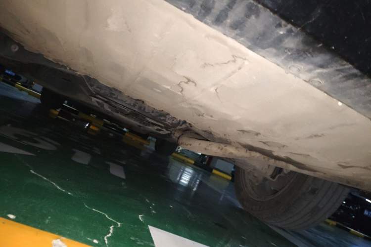 Used Toyota SIENNA 2023 2.5L Hybrid Deluxe Edition Chassis Rear