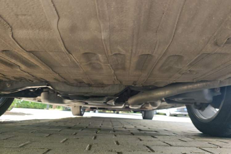 Used Toyota SIENNA 2023 2.5L Hybrid Deluxe Edition Chassis Rear