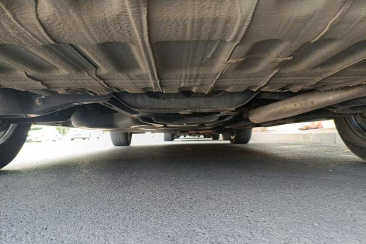 Used Toyota SIENNA 2023 2.5L Hybrid Deluxe Edition Chassis Rear