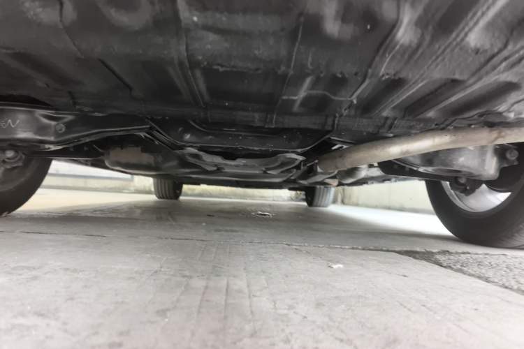 Used Toyota SIENNA 2023 2.5L Hybrid Deluxe Edition Chassis Rear