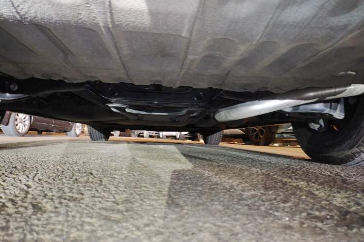 Used Toyota SIENNA 2023 2.5L Hybrid Comfort Edition Chassis Rear