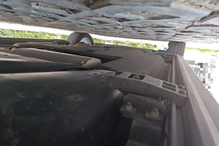Used Toyota SIENNA 2023 2.5L Hybrid Deluxe Edition Chassis Rear Left