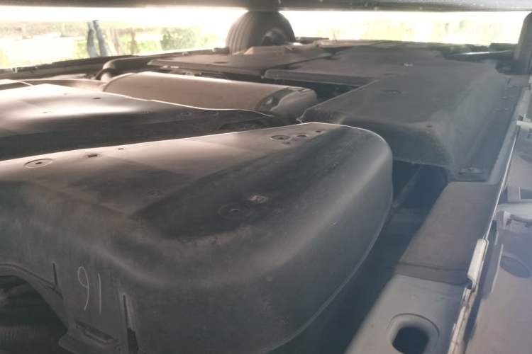 Used Toyota SIENNA 2023 2.5L Hybrid Luxury Edition Chassis Rear Left