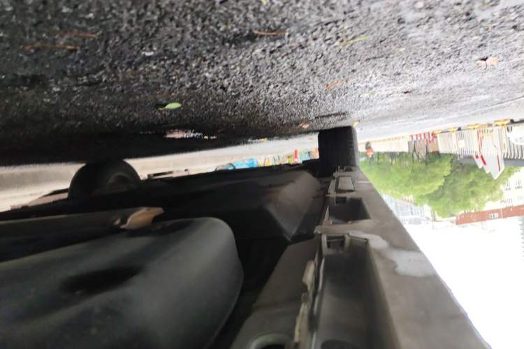 Used Toyota SIENNA 2023 2.5L Hybrid Comfort Edition Chassis Rear Left