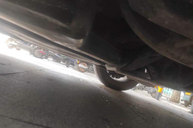 Used Toyota SIENNA 2023 2.5L Hybrid Comfort Edition Chassis Rear Left