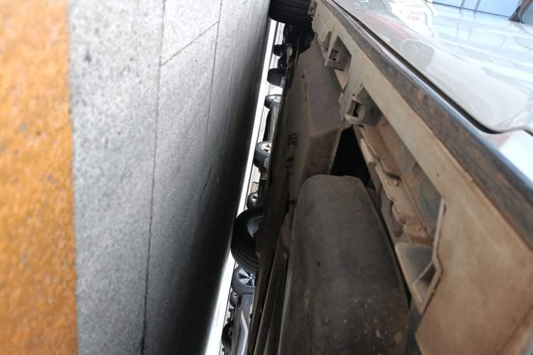 Used Toyota SIENNA 2023 2.5L Hybrid Deluxe Edition Chassis Rear Left