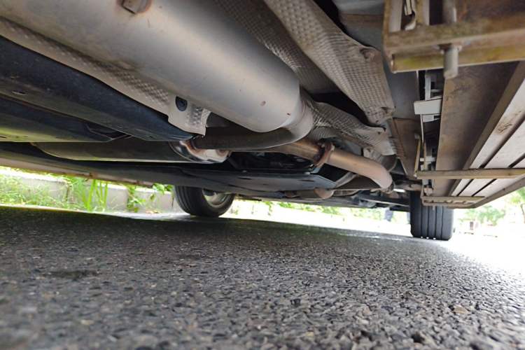 Used Toyota SIENNA 2023 2.5L Hybrid Deluxe Edition Chassis Rear Right