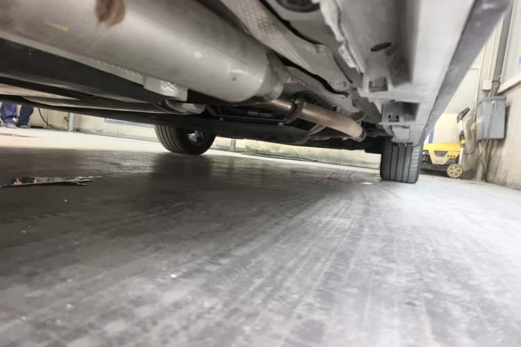 Used Toyota SIENNA 2023 2.5L Hybrid Deluxe Edition Chassis Rear Right