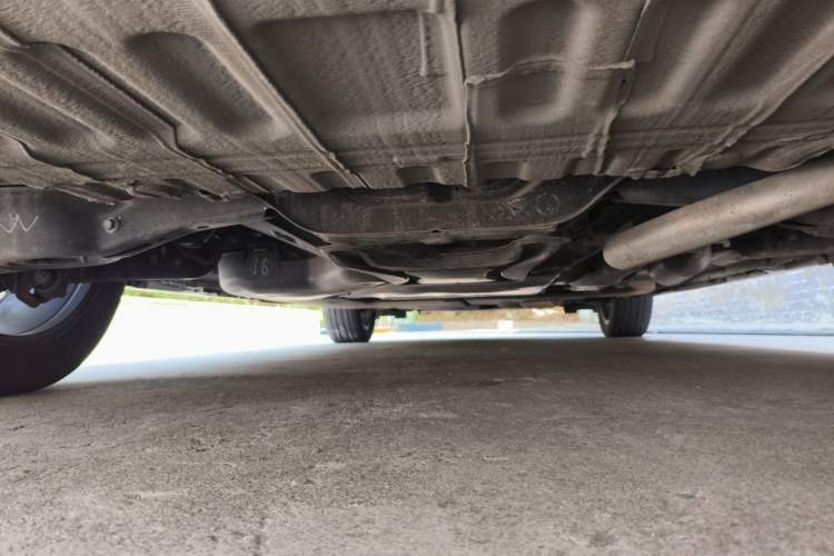 Used Toyota SIENNA 2023 2.5L Hybrid Deluxe Edition Chassis Rear