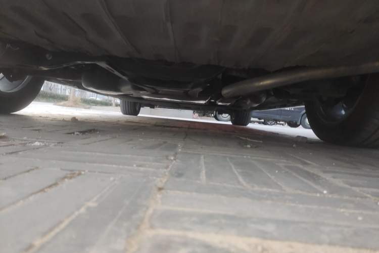 Used Toyota SIENNA 2023 2.5L Hybrid Deluxe Edition Chassis Rear