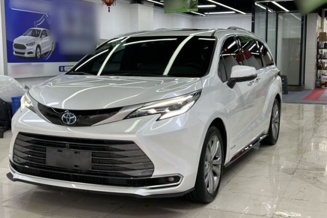 Used Toyota SIENNA 2023 2.5L Hybrid Deluxe Edition