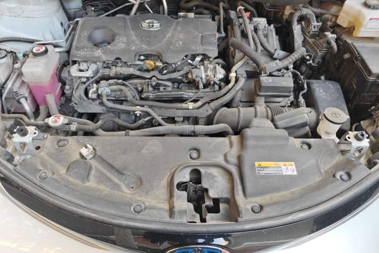 Used Toyota SIENNA 2023 2.5L Hybrid Luxury Edition Engine Bay