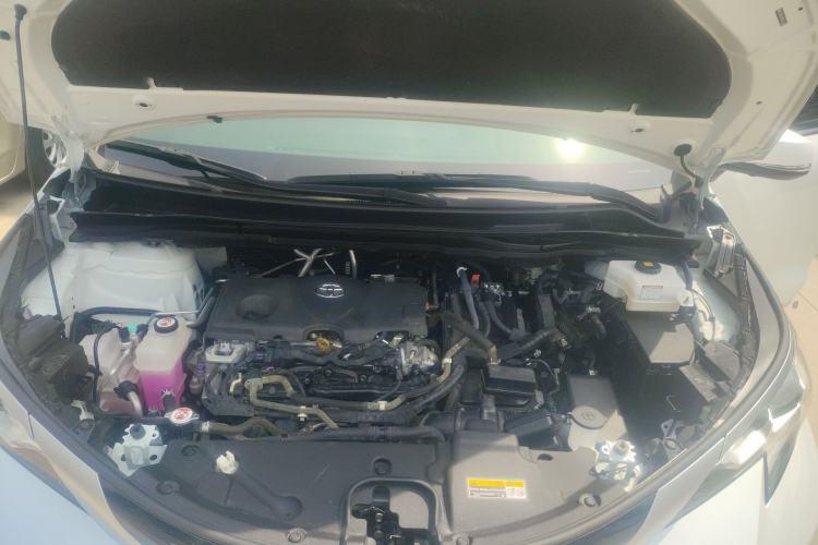 Used Toyota SIENNA 2023 2.5L Hybrid Platinum Edition Engine Bay