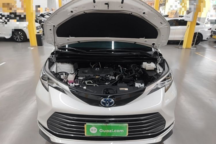 Used Toyota SIENNA 2023 2.5L Hybrid Deluxe Edition Engine Bay