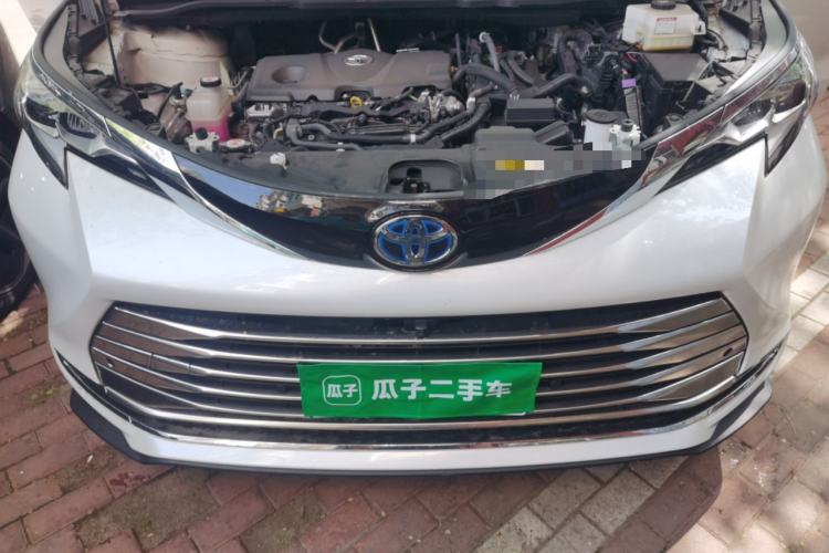 Used Toyota SIENNA 2023 2.5L Hybrid Comfort Edition Engine Bay