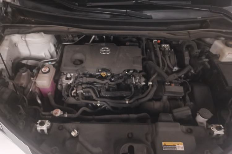 Used Toyota SIENNA 2023 2.5L Hybrid Deluxe Edition Engine Bay