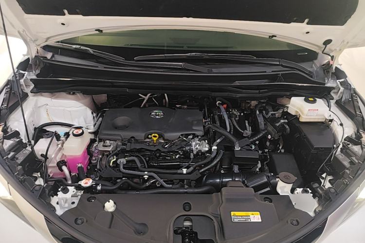 Used Toyota SIENNA 2023 2.5L Hybrid Deluxe Edition Engine Bay