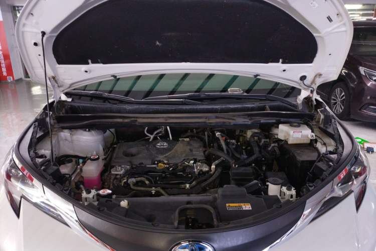 Used Toyota SIENNA 2023 2.5L Hybrid Comfort Edition Engine Bay