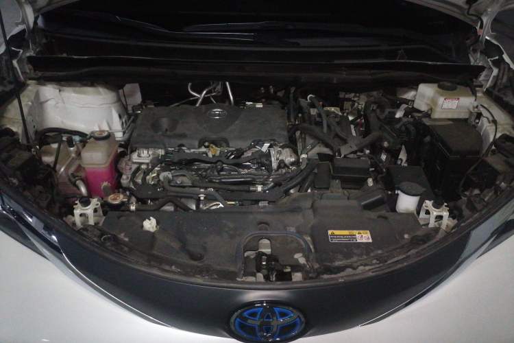 Used Toyota SIENNA 2023 2.5L Hybrid Comfort Edition Engine Bay