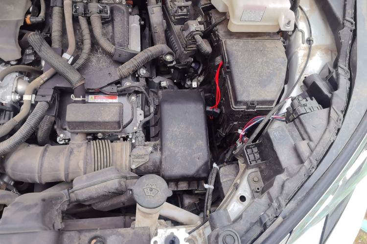 Used Toyota SIENNA 2023 2.5L Hybrid Comfort Edition Engine Bay Left