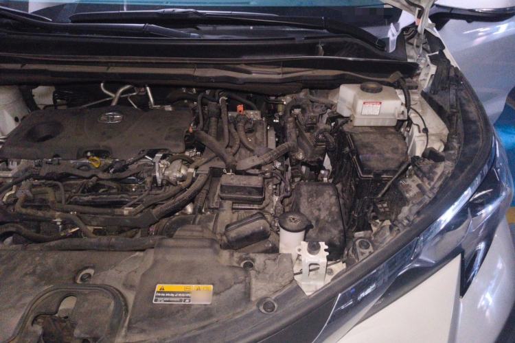 Used Toyota SIENNA 2023 2.5L Hybrid Comfort Edition Engine Bay Left