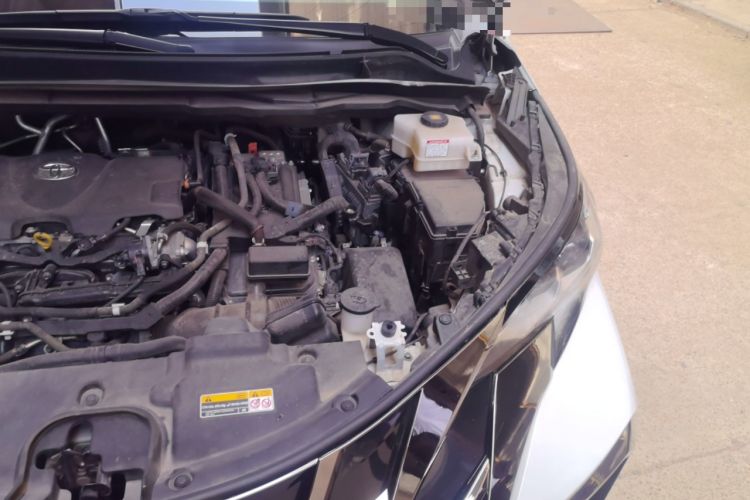 Used Toyota SIENNA 2023 2.5L Hybrid Luxury Welfare Edition Engine Bay Left