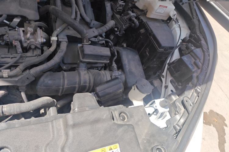 Used Toyota SIENNA 2023 2.5L Hybrid Comfort Edition Engine Bay Left