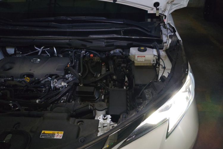 Used Toyota SIENNA 2023 2.5L Hybrid Comfort Edition Engine Bay Left