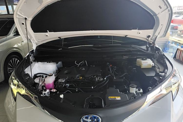 Used Toyota SIENNA 2023 2.5L Hybrid Comfort Edition Engine Bay
