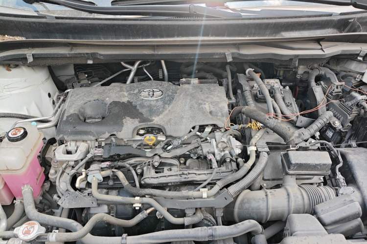 Used Toyota SIENNA 2023 2.5L Hybrid Comfort Edition Engine Bay