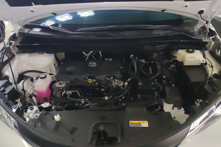 Used Toyota SIENNA 2023 2.5L Hybrid Comfort Edition Engine Bay