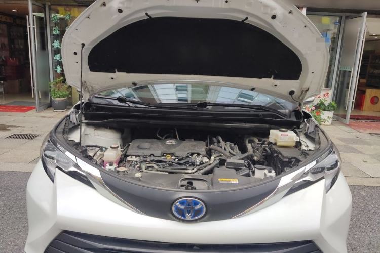 Used Toyota SIENNA 2023 2.5L Hybrid Comfort Edition Engine Bay