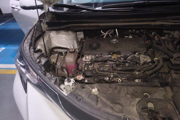 Used Toyota SIENNA 2023 2.5L Hybrid Comfort Edition Engine Bay Right