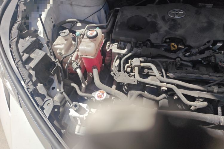 Used Toyota SIENNA 2023 2.5L Hybrid Comfort Edition Engine Bay Right