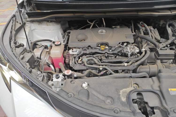 Used Toyota SIENNA 2023 2.5L Hybrid Comfort Edition Engine Bay Right