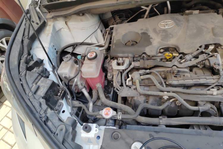 Used Toyota SIENNA 2023 2.5L Hybrid Comfort Edition Engine Bay Right