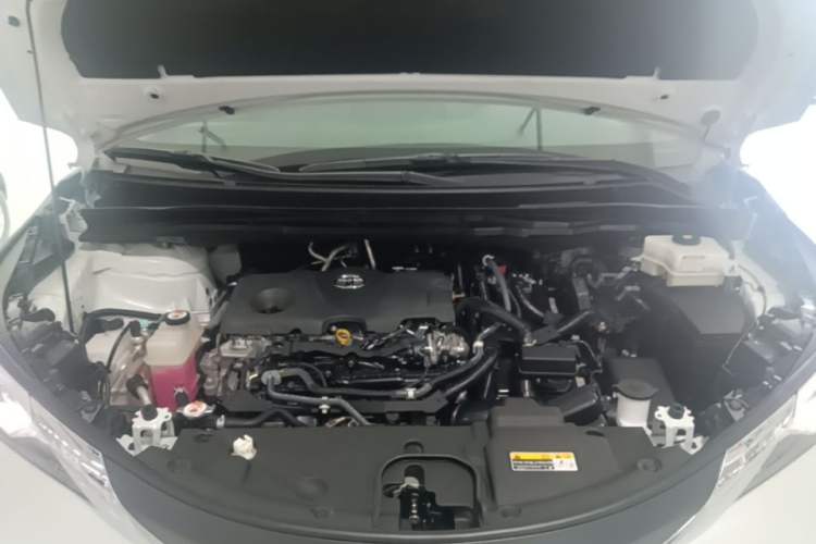 Used Toyota SIENNA 2023 2.5L Hybrid Comfort Edition Engine Bay