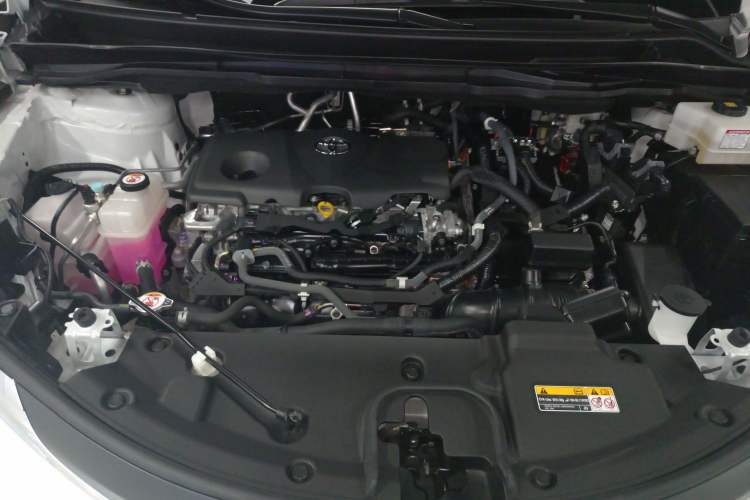 Used Toyota SIENNA 2023 2.5L Hybrid Comfort Edition Engine Bay