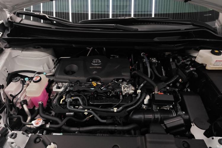 Used Toyota SIENNA 2023 2.5L Hybrid Comfort Edition Engine Bay