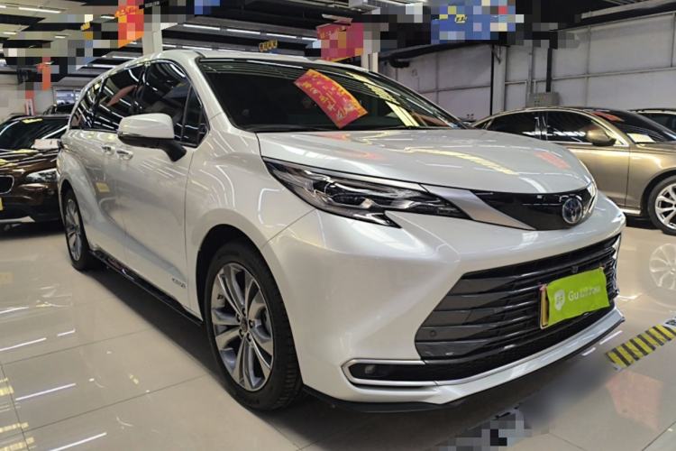 Used Toyota SIENNA 2023 2.5L Hybrid Deluxe Edition Exterior 1