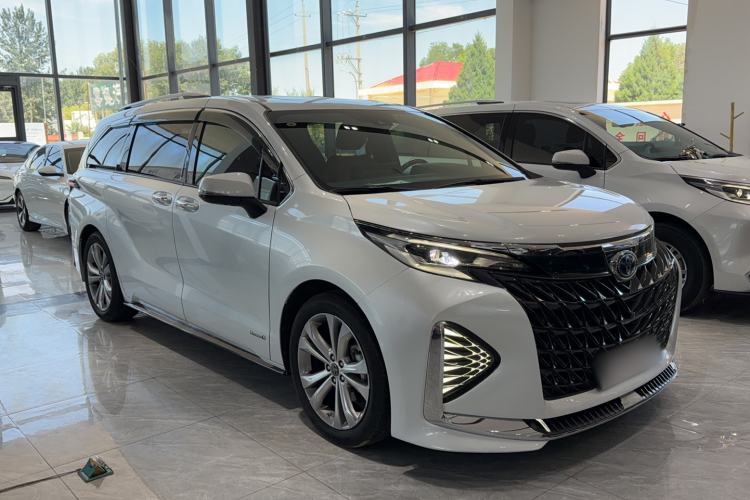 Used Toyota SIENNA 2023 2.5L Hybrid Deluxe Edition Exterior 1