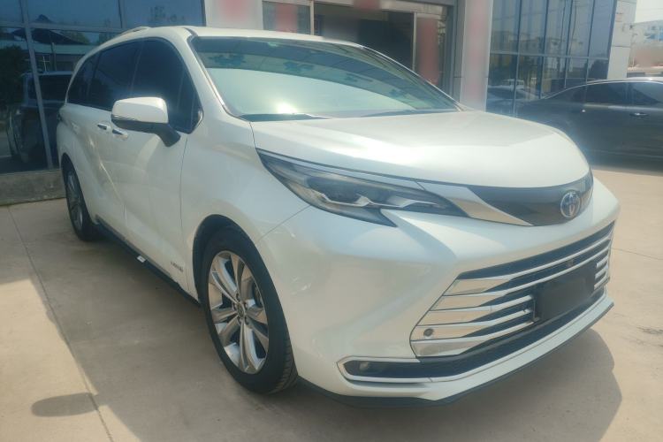 Used Toyota SIENNA 2023 2.5L Hybrid Platinum Edition Exterior 1