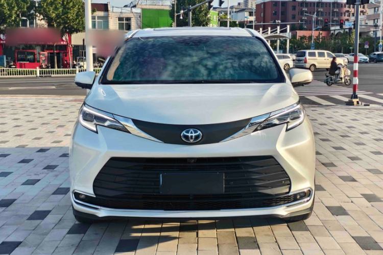 Used Toyota SIENNA 2023 2.5L Hybrid Comfort Edition Exterior 1