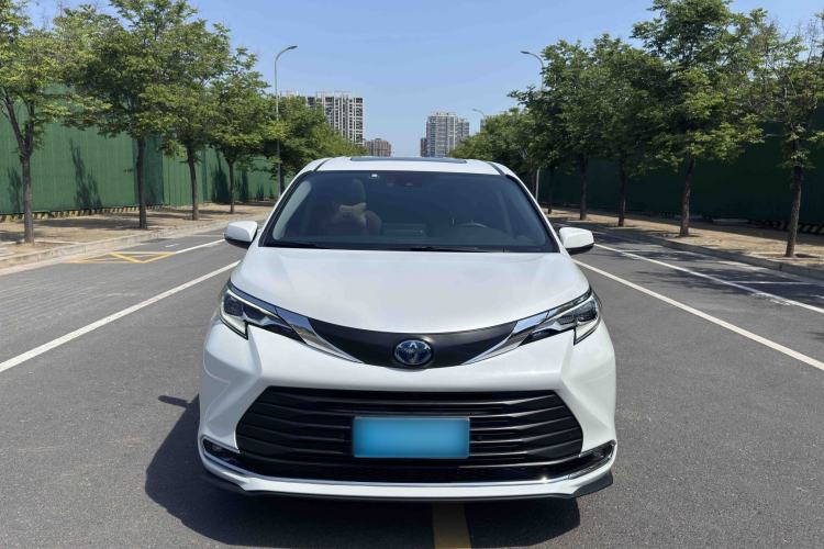 Used Toyota SIENNA 2023 2.5L Hybrid Comfort Edition Exterior 1