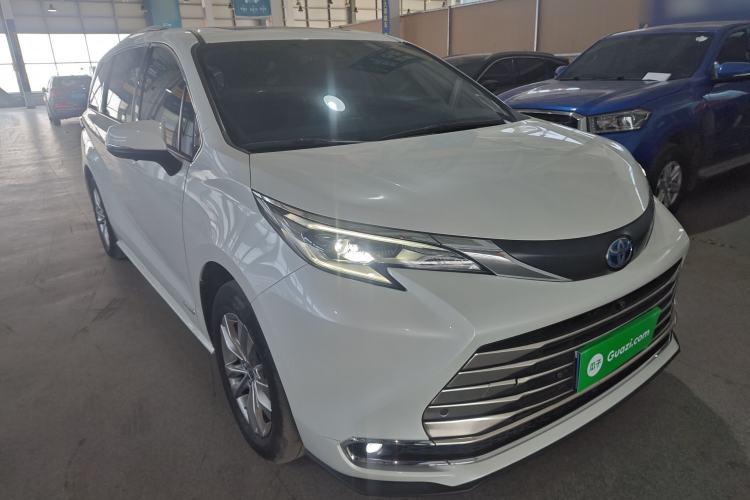 Used Toyota SIENNA 2023 2.5L Hybrid Comfort Edition Exterior 1