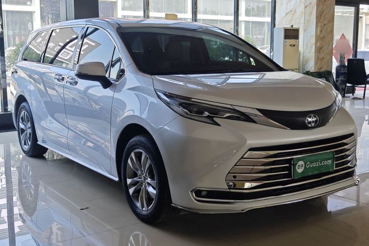 Used Toyota SIENNA 2023 2.5L Hybrid Comfort Edition Exterior 1