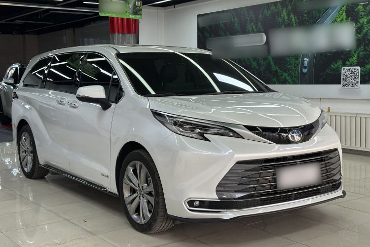 Used Toyota SIENNA 2023 2.5L Hybrid Deluxe Edition Exterior 1