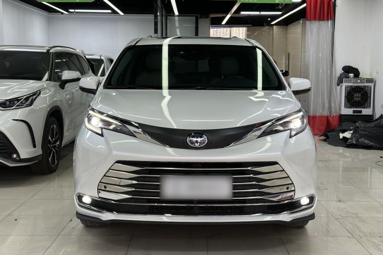 Used Toyota SIENNA 2023 2.5L Hybrid Comfort Edition Exterior 1