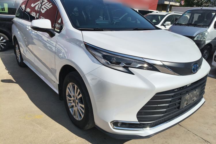 Used Toyota SIENNA 2023 2.5L Hybrid Comfort Edition Exterior 1