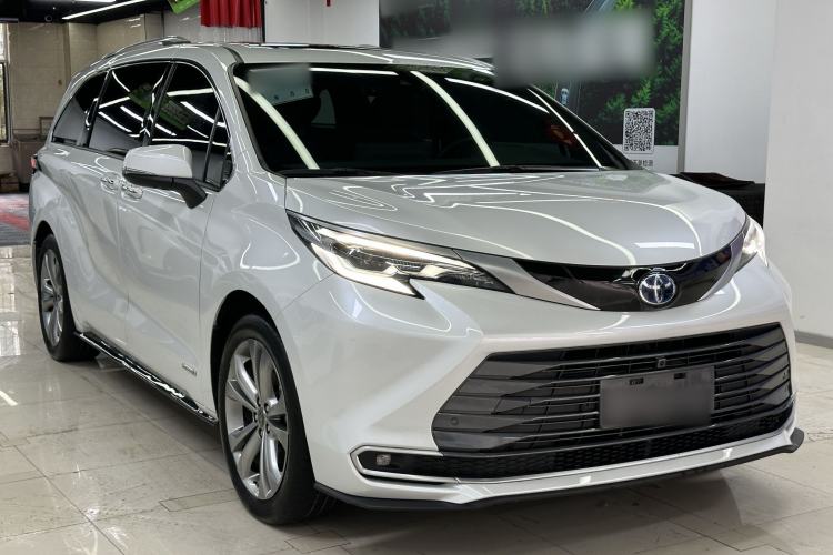 Used Toyota SIENNA 2023 2.5L Hybrid Deluxe Edition Exterior 2